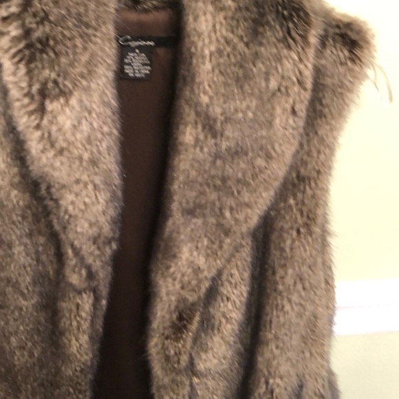 Cejon Faux fur vest - Picture 4 of 8